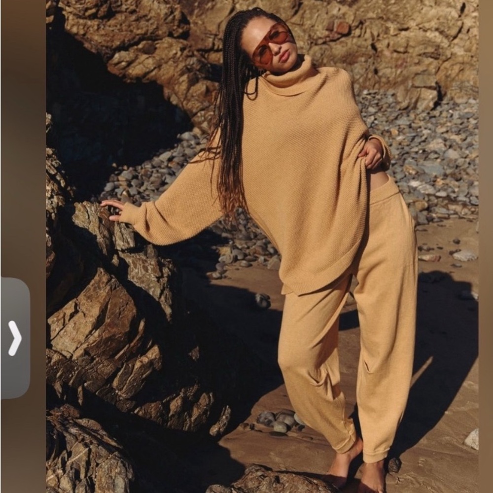 NWT free-est by Free People Hailee Turtleneck Set Mustard Sunset XS SOLD OUT